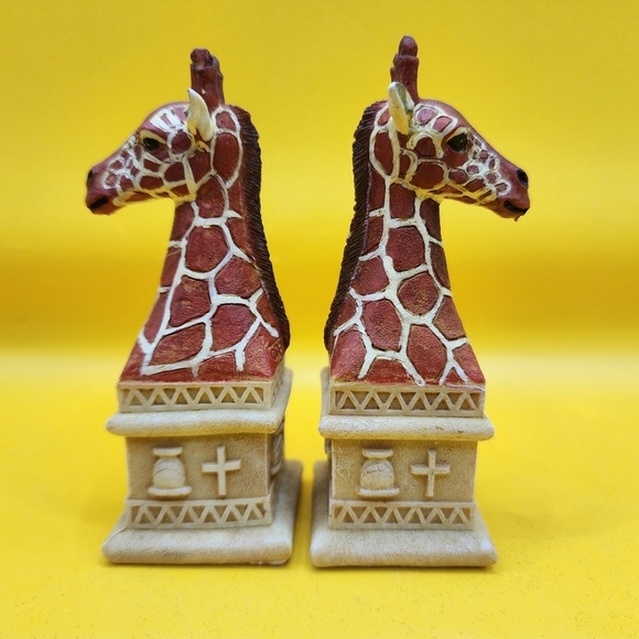 Ben Homer Other - 2 Wild Animals of Africa Giraffes White Chess Replacement Pieces Ben Homer 2002